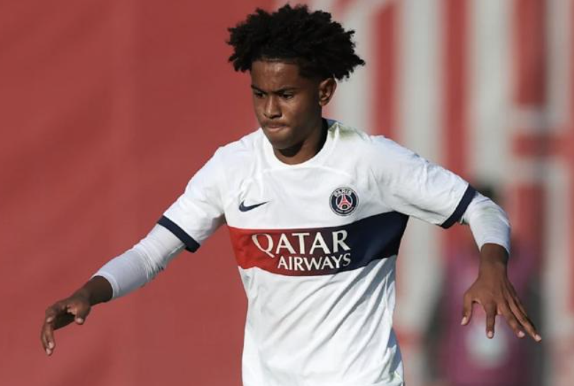 19歲新星馬尤盧：<a href='https://www.www.162175.com/news/tag/1124.html' style='color: blue;'>巴黎圣日耳曼</a>中場(chǎng)崛起的璀璨之光