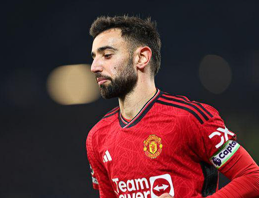 曼聯(lián)中場(chǎng)B費(fèi)：本賽季英超創(chuàng)造機(jī)會(huì)與進(jìn)攻貢獻(xiàn)的卓越表現(xiàn)