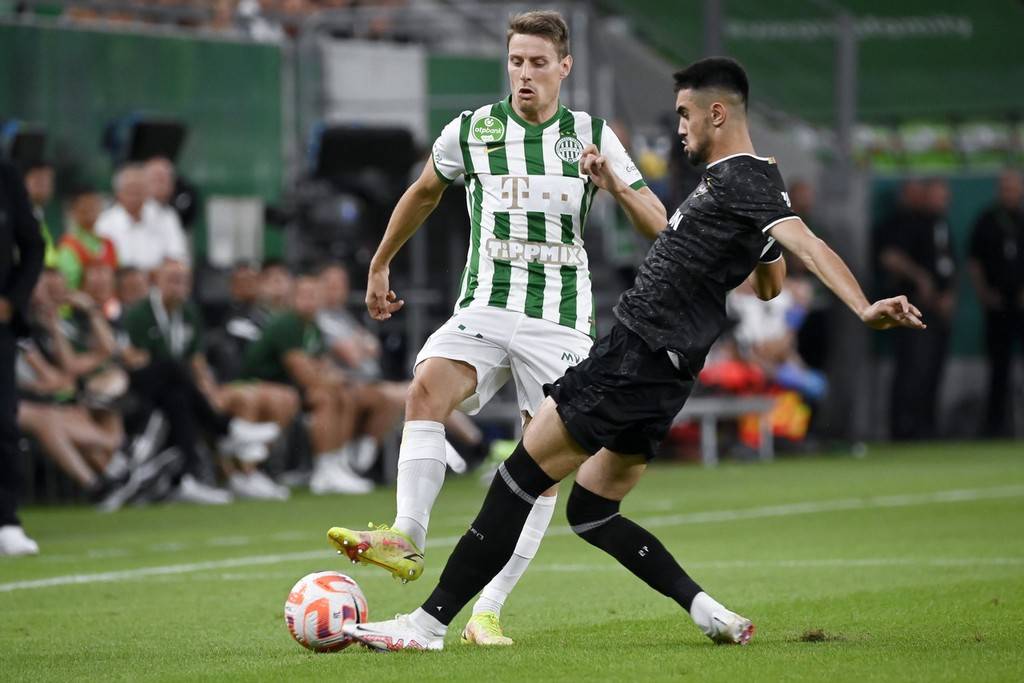 黑馬主場硬撼藍(lán)軍，歐冠激戰(zhàn)一觸即發(fā)