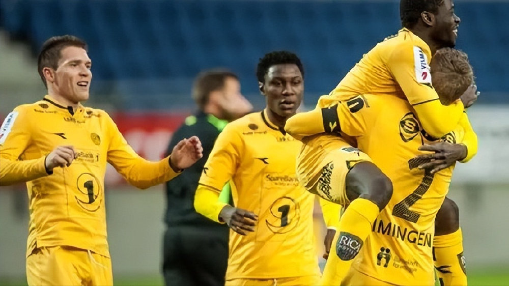 黑馬主場鏖戰(zhàn)藍軍，歐冠生死局懸念陡升