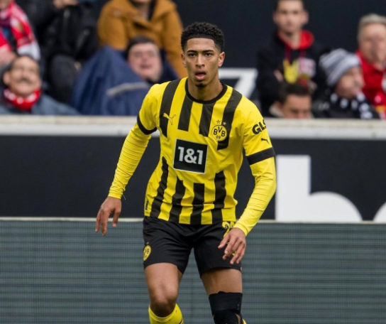 西甲第12輪皇馬客場(chǎng)戰(zhàn)平，記者點(diǎn)評(píng)鋒線困境與戰(zhàn)術(shù)疑云