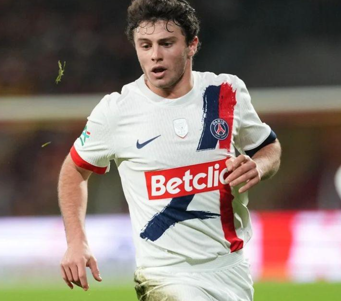 <a href='https://www.www.162175.com/news/tag/263.html' style='color: blue;'>法甲</a>激戰(zhàn)巴黎絕境逆襲，若昂-內(nèi)維斯補(bǔ)時(shí)定乾坤