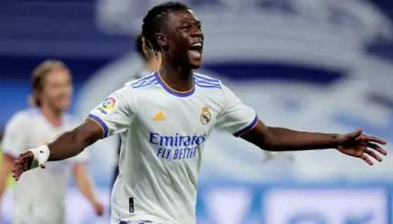 卡馬文加傷病影響法國隊世預(yù)賽排兵布陣，未來前景存疑