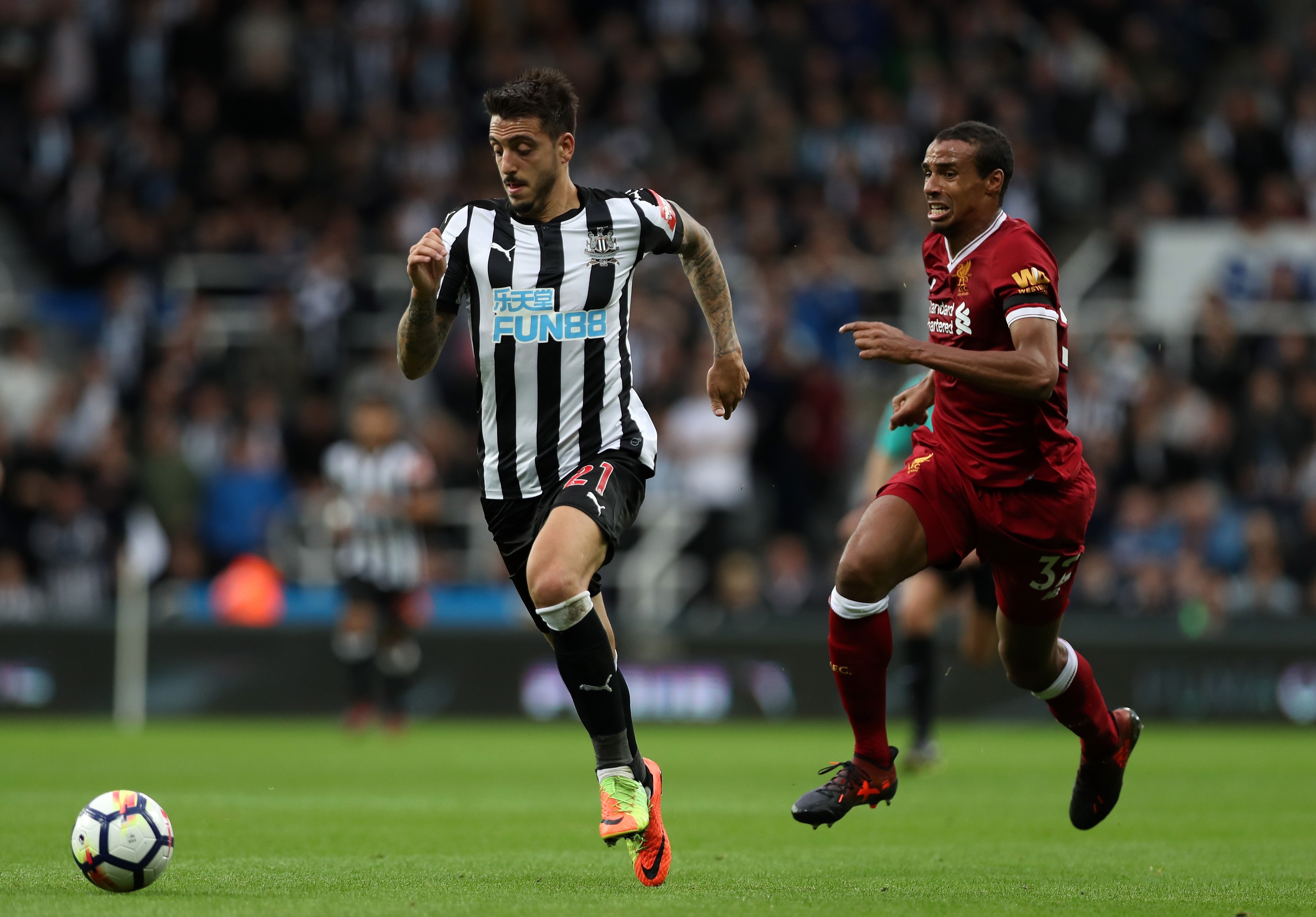 紐卡歐冠征途：在強(qiáng)敵環(huán)伺中破浪前行