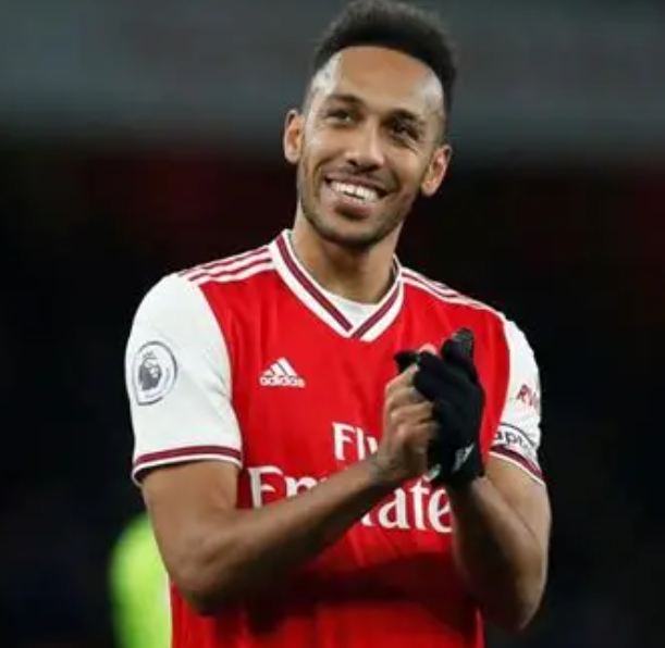 奧巴梅楊：從巴薩到切爾西的輾轉(zhuǎn)與反思