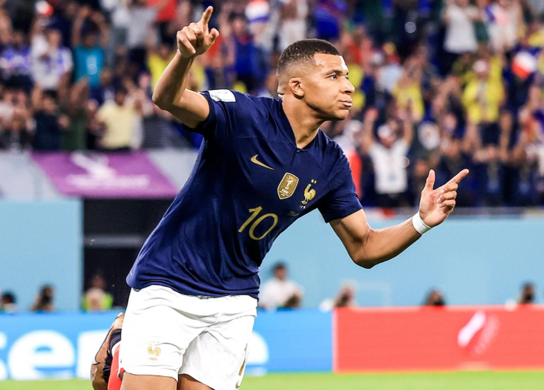 姆巴佩與巴黎圣日耳曼工資糾紛案開庭，“精神騷擾”指控引關注