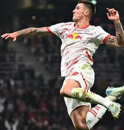 曼聯(lián)鋒線曙光：舍什科傷情明朗，12月初有望回歸合練