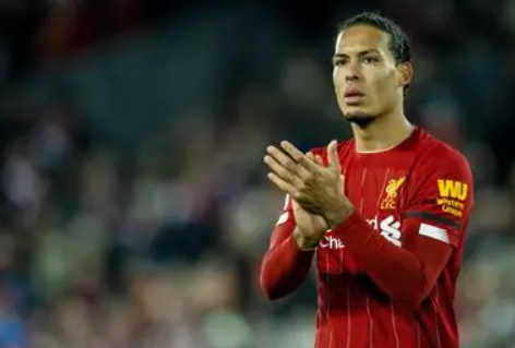 歐冠賽場：埃因霍溫爆冷勝利物浦，隊長斯豪滕暢談賽后感想