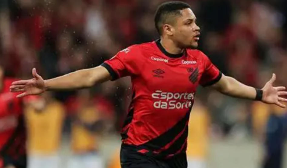 維托·羅克：從巴甲崛起，劍指世界杯舞臺