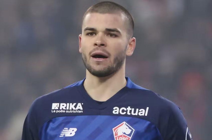 <a href='https://www.www.162175.com/news/tag/263.html' style='color: blue;'>法甲</a>賽場(chǎng)驚魂：巴黎門將舍瓦利耶受傷后的豁達(dá)感悟