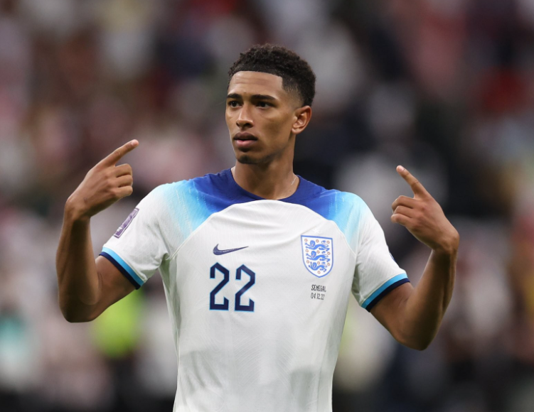 阿隆索執(zhí)教皇馬：困境重重，挑戰(zhàn)不斷