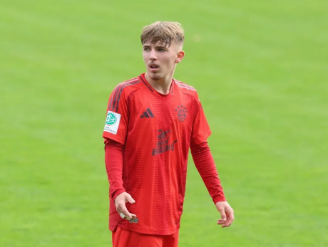 17歲新星卡爾：拜仁陣中的“小梅西”現(xiàn)象剖析